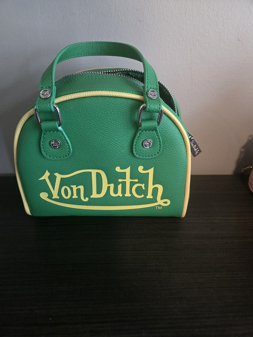 Von Dutch Green Mini Dome Bag with Yellow Logo NEW - Picture 2 of 5